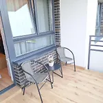 Loft 24 - Prywatny Parking Nawet Na Samochody Dostawcze, F-ra Vat Apartment